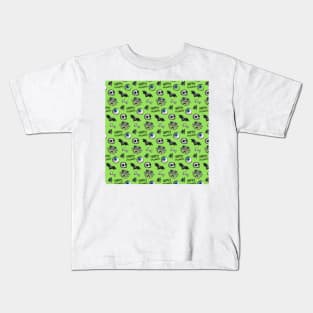 Light green Halloween pattern Kids T-Shirt